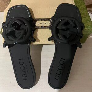 Gucci Women's Black Marmont Rubber Slides - Size 8